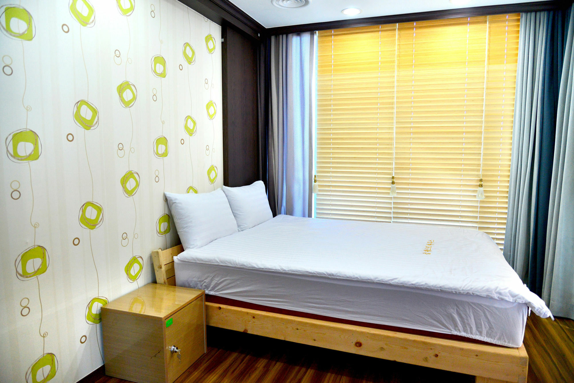 Seom Guesthouse Σεογκουίπο Εξωτερικό φωτογραφία