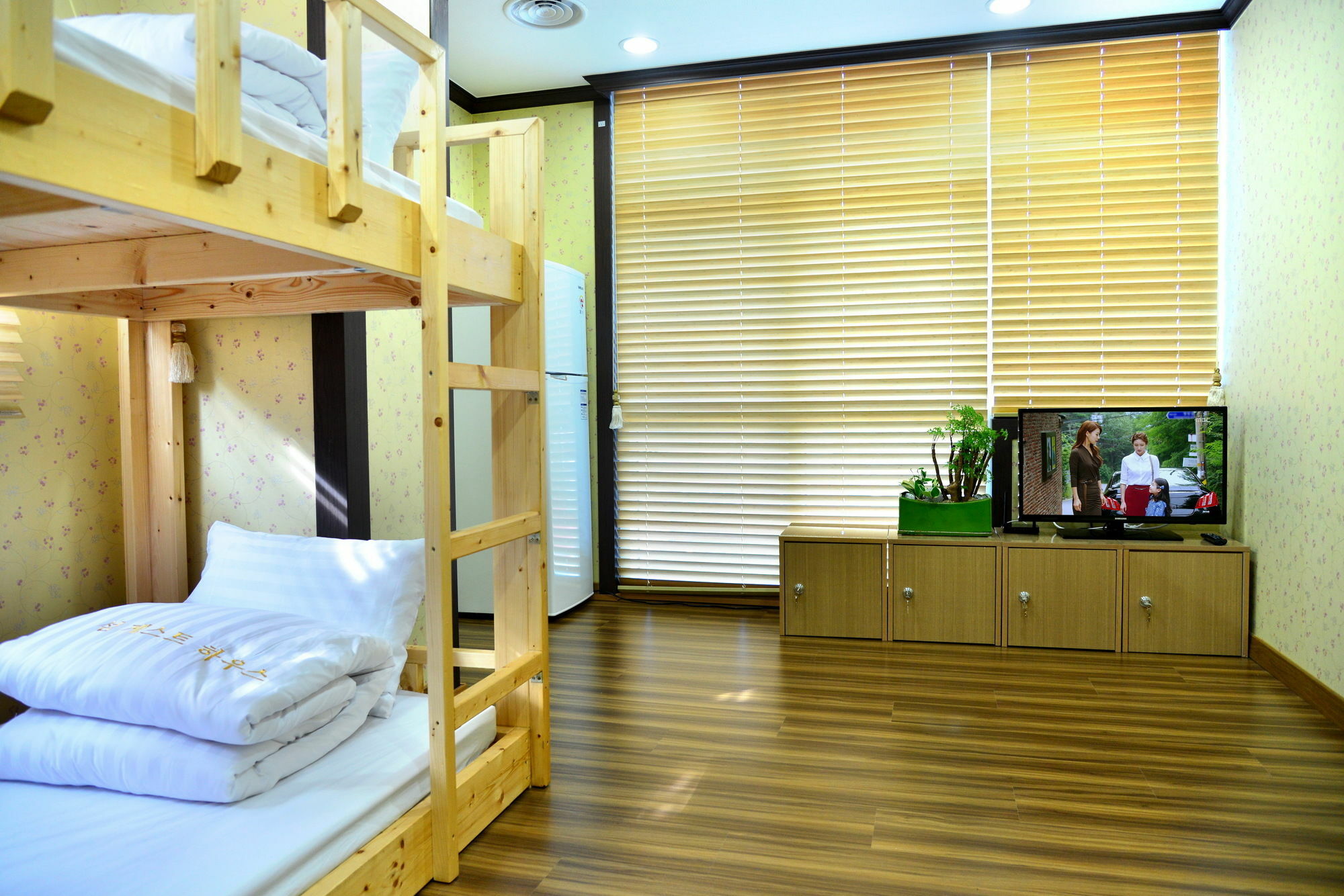 Seom Guesthouse Σεογκουίπο Εξωτερικό φωτογραφία